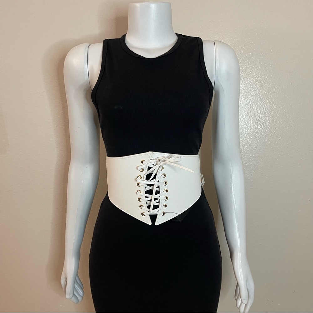 Plus size white PU leather lace up elastic waistband corset belt - Picture 3 of 10
